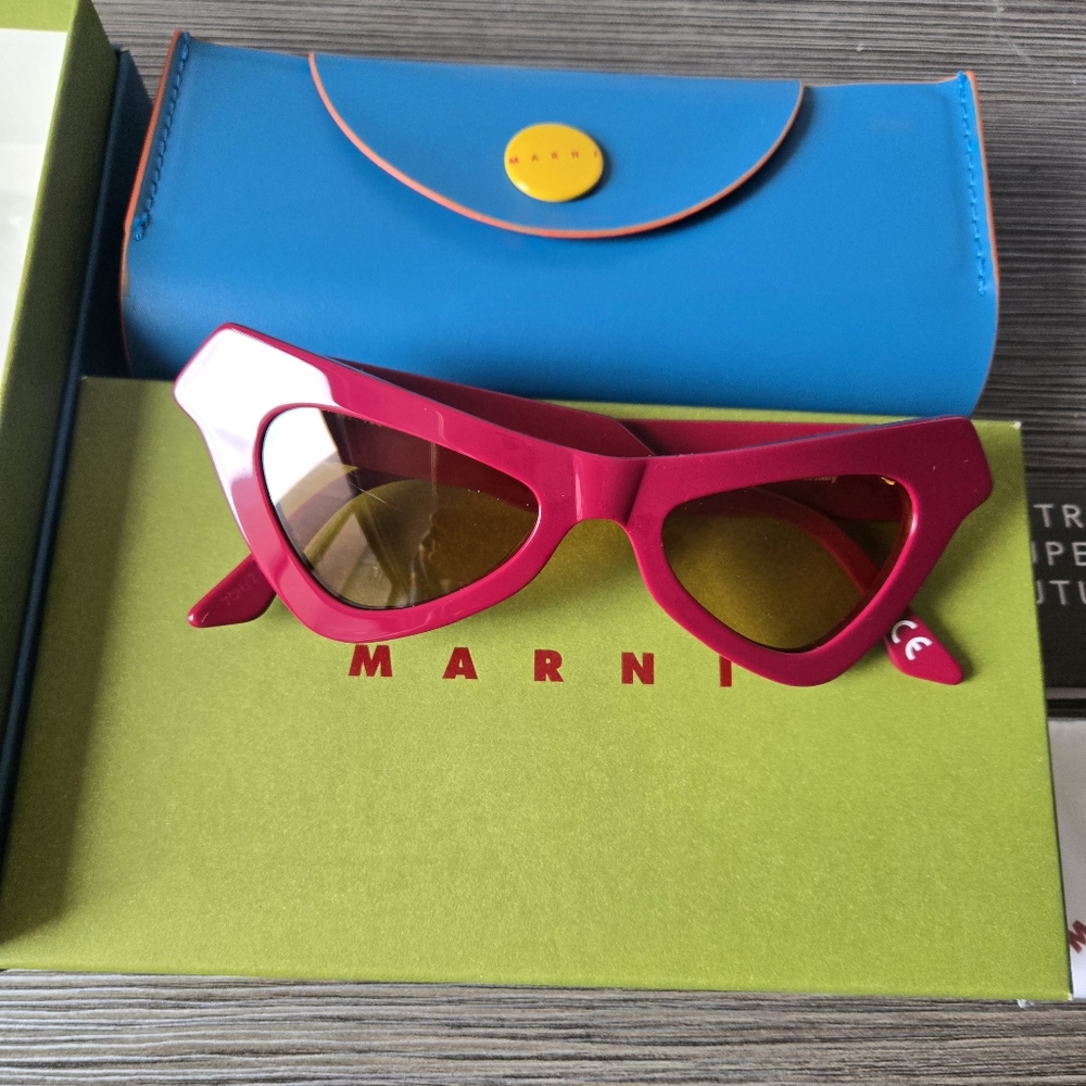 Marni sunglasses Retro Cat Eye - Retrosuperfuture Sunglasses - New In Box